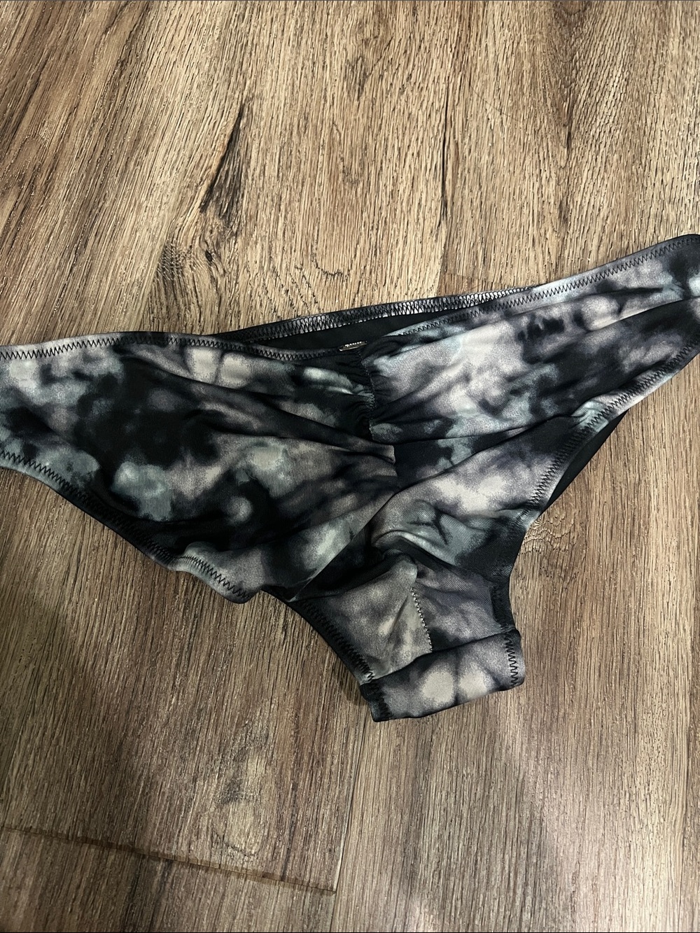 PINK Victoria’s Secret active bikini bottom